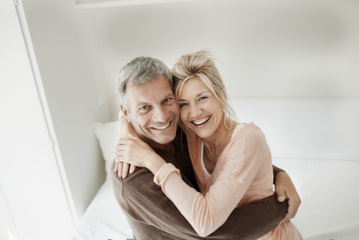 Imagem de capa - A importância do bom humor no casamento