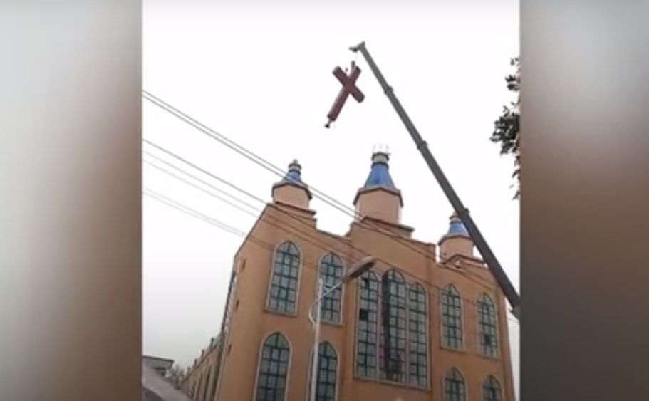Imagem de capa - Governo chinês: &#8220;cruzes de igrejas não podem ficar mais altas do que a bandeira nacional&#8221;