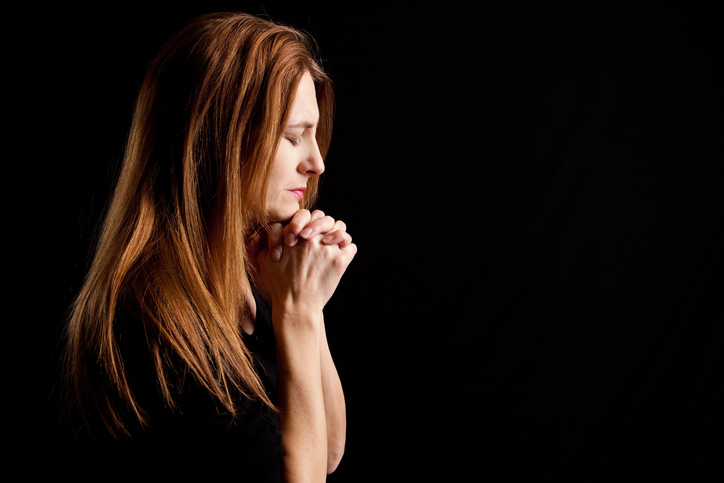 Imagem de capa - Qual é o tipo de oração que Deus atende?