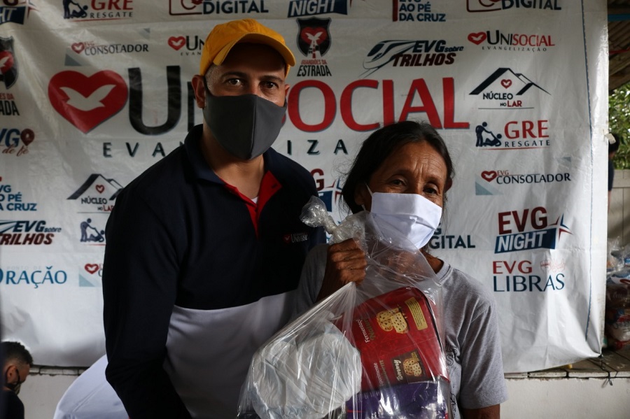 Imagem de capa - Voluntários realizam grande ação na comunidade ribeirinha de Livramento, em Manaus 
