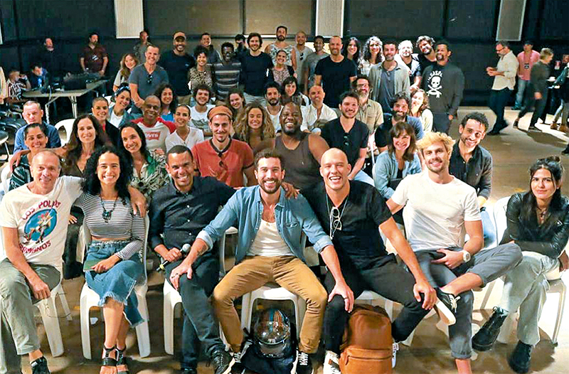 Imagem de capa - Elenco de Gênesis divide momentos dos bastidores de gravações