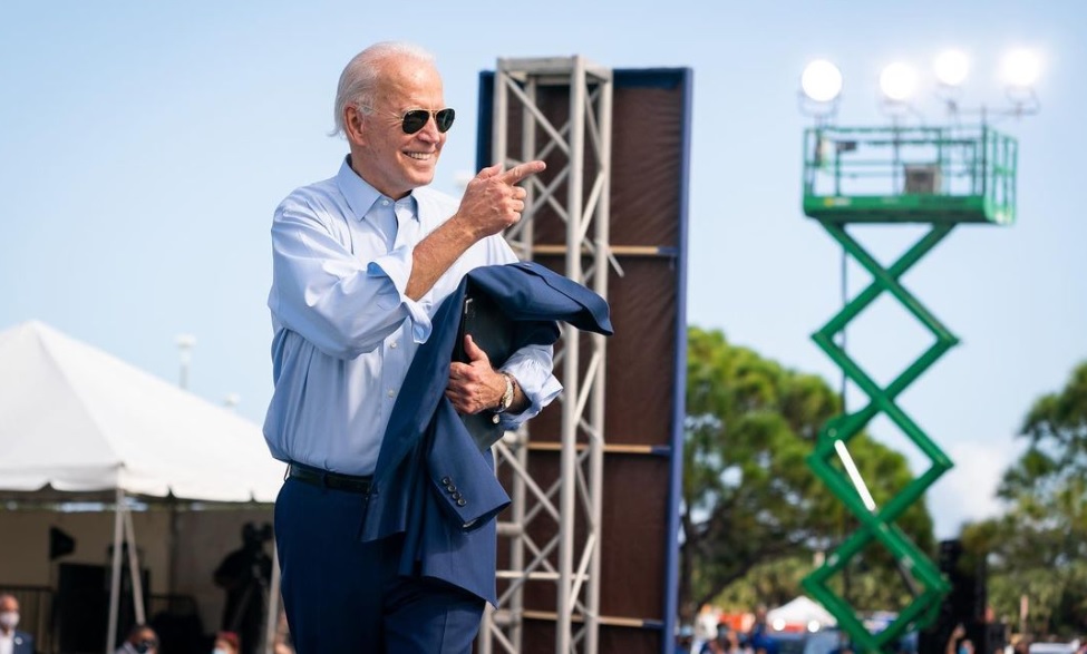 Imagem de capa - Governo Biden e a censura aos cristãos