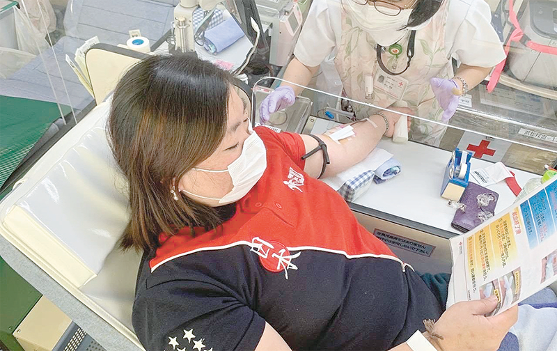 Cruz Vermelha agradece a participação da FJU do Japão em campanha de doação de sangue