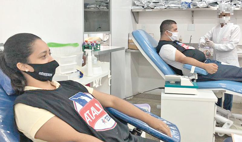 Imagem de capa - Hemocentro recebe doação de sangue de voluntários da Universal