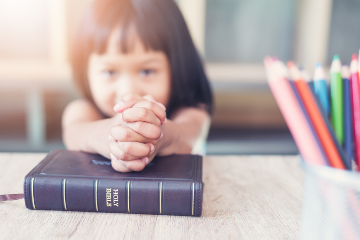 Imagem de capa - Proibição de Bíblia em bibliotecas e escolas reforça perseguição milenar