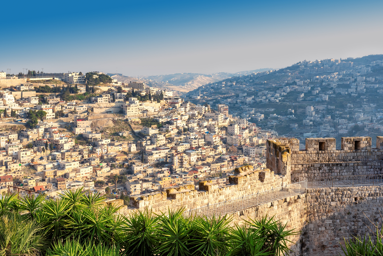 Arqueólogos descobrem novos manuscritos bíblicos em Israel