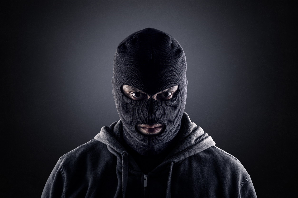 Os ladrões: o 6º grupo de pessoas perversas e incrédulas