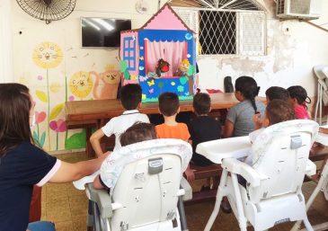 Anjos da Madrugada no Guarujá: Voluntários levam fé e amor a moradores de rua