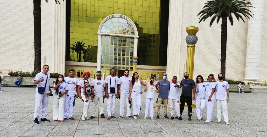 Imagem de capa - Após roda de capoeira, Força Jovem SP realizou visita ao Templo de Salomão