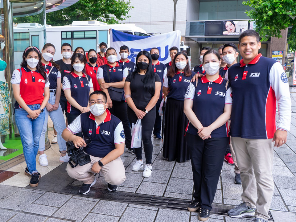 No Japão, FJU contribui com doação de sangue para a Cruz Vermelha