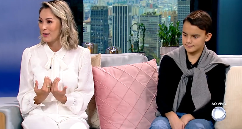 Imagem de capa - Mãe de jovem com autismo ajuda outras famílias com sua história