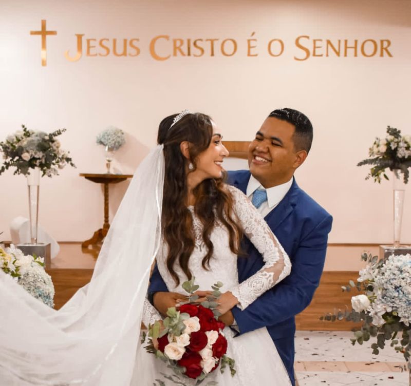 Pastor Lucas e sua noiva Raquel