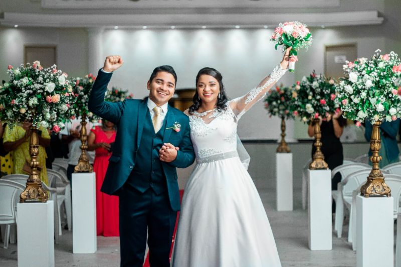 pastor Valdeci e a sua noiva Camila