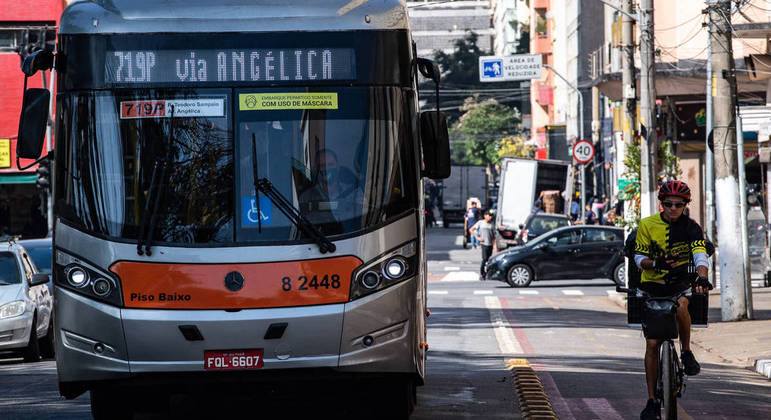 Imagem de capa - Prefeitura de SP libera passe livre em ônibus no domingo de eleição