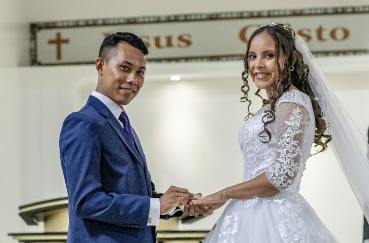 Casei na Universal: auxiliar de Pastor Henrique e sua noiva Áuria