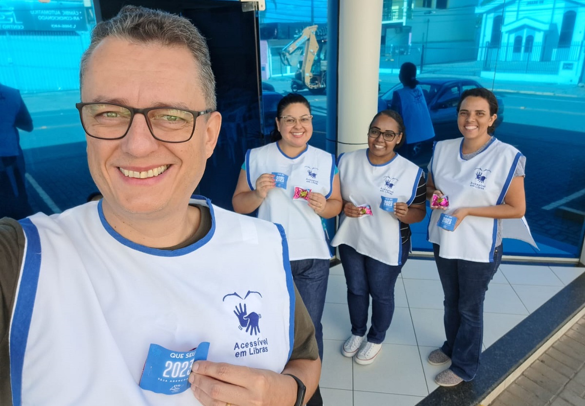 EVG Libras de Joinville realiza visitas a surdos afastados