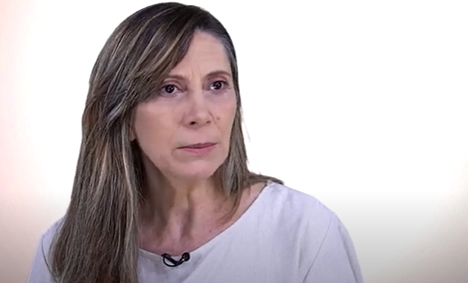 Ela acreditava que a Universal manipulava as pessoas