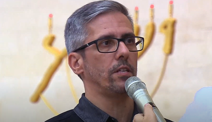 Ele estava sem fechar nenhuma venda durante meses