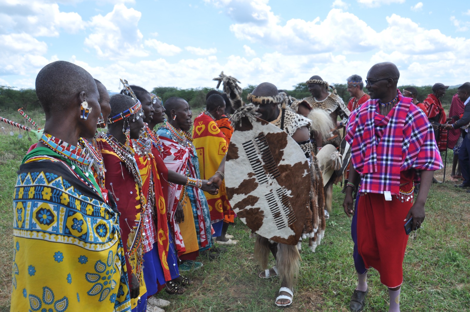 Encontro dos Guerreiros tribo Massai recebe representantes da tribo Zulu, no Quênia
