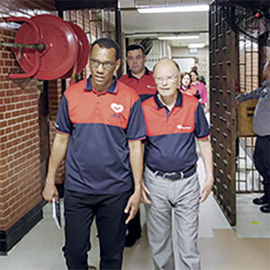 Bispo Macedo visita presídio no estado norte-americano do Texas