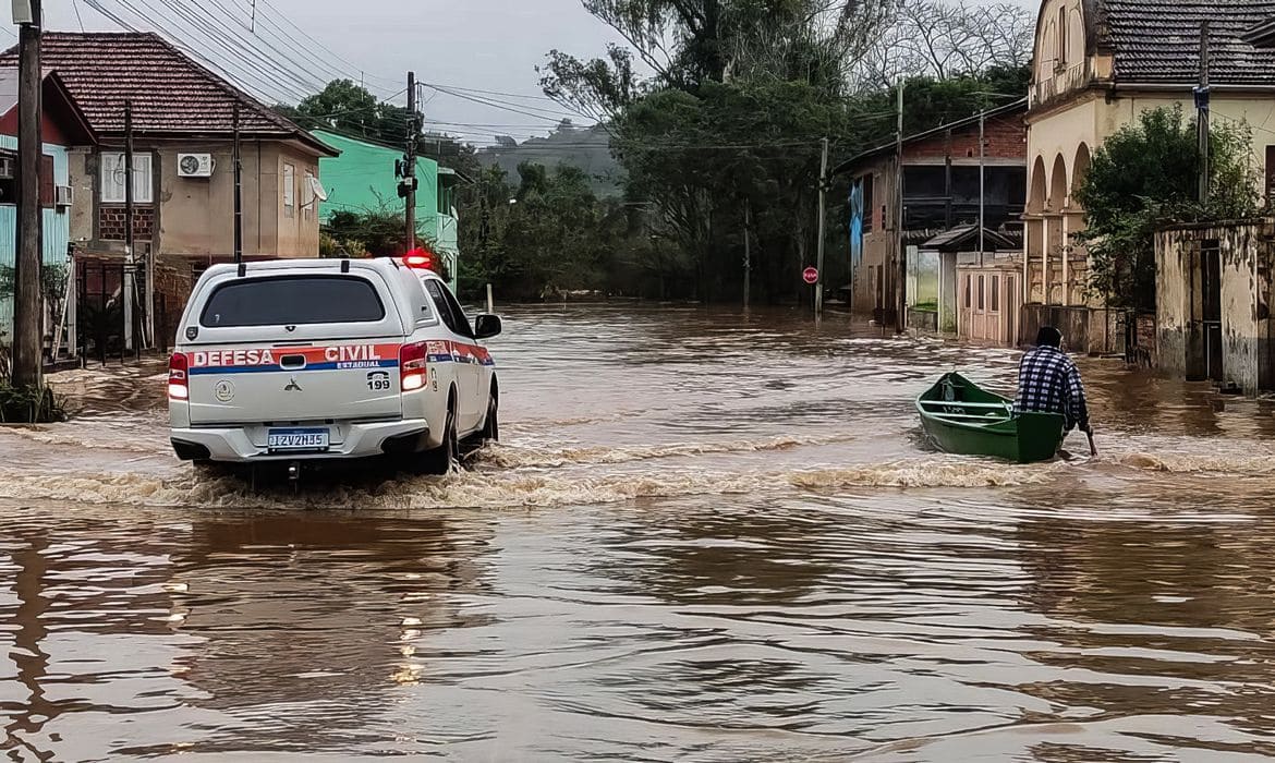 Imagem de capa - &#8216;SOS Chuvas&#8217; ampara vítimas de ciclone no Rio Grande do Sul