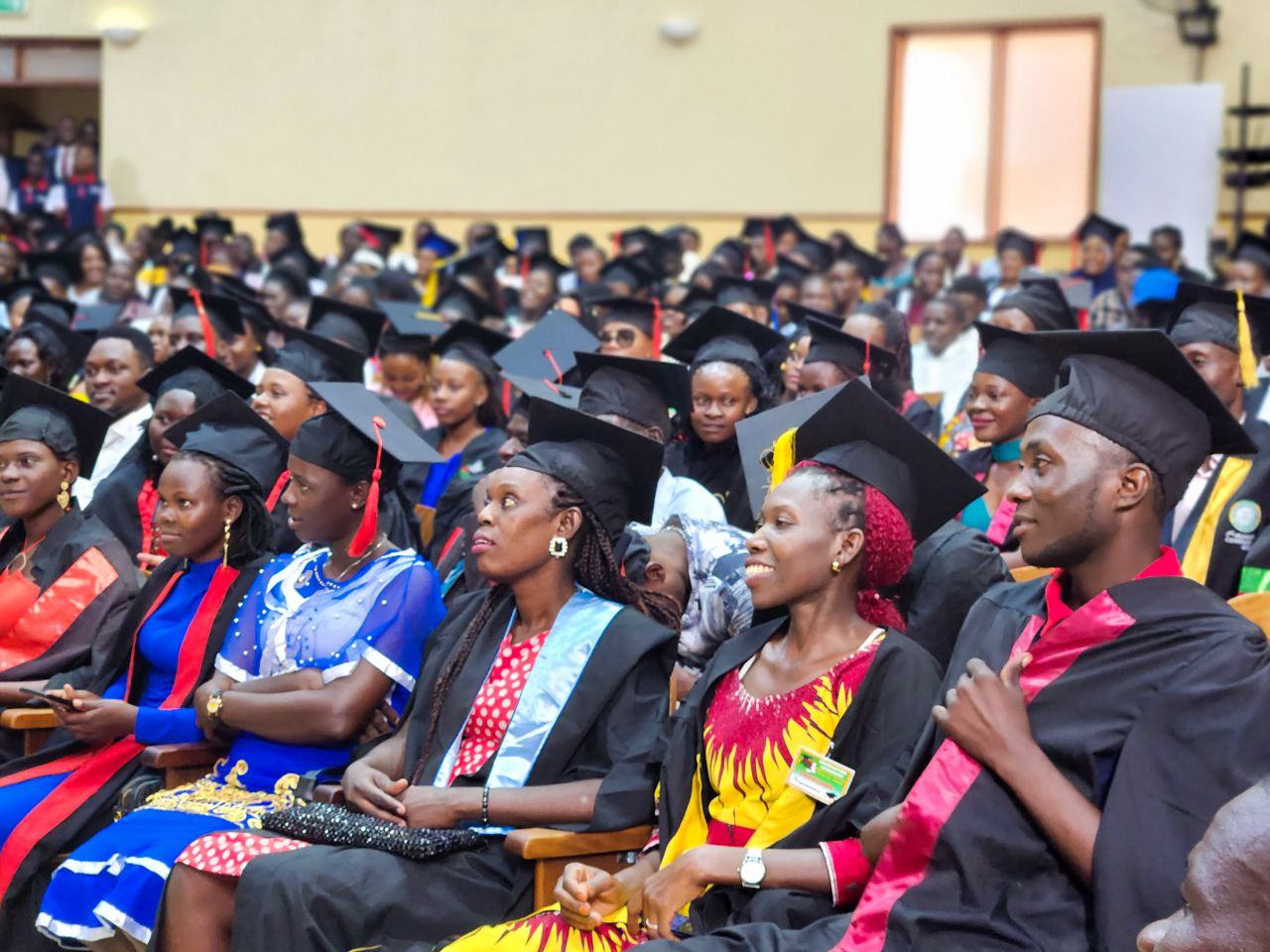 Imagem de capa - Em Uganda, 530 pessoas se formam em cursos diversos