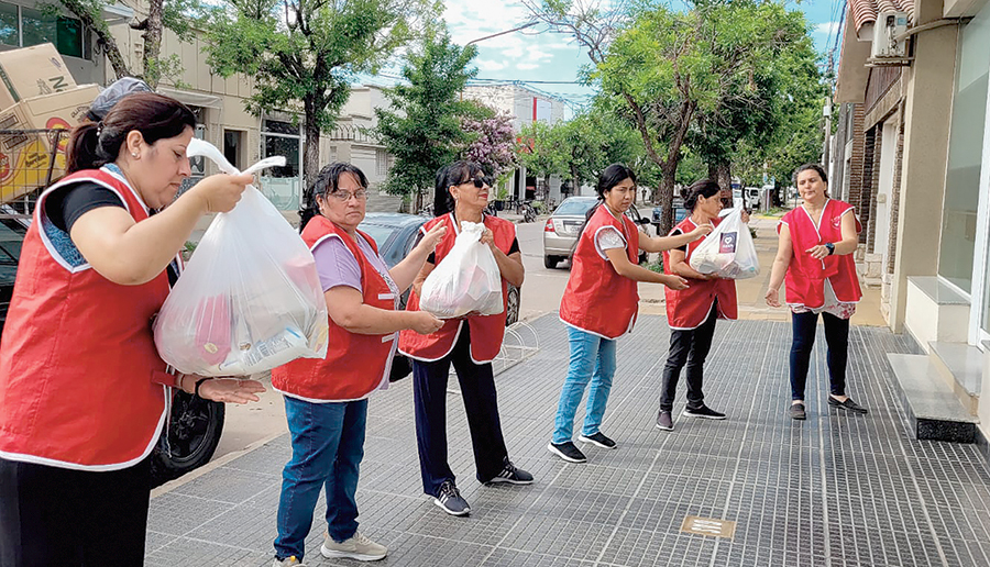 postVoluntários atuam na Argentinana categoriaFolha Universal