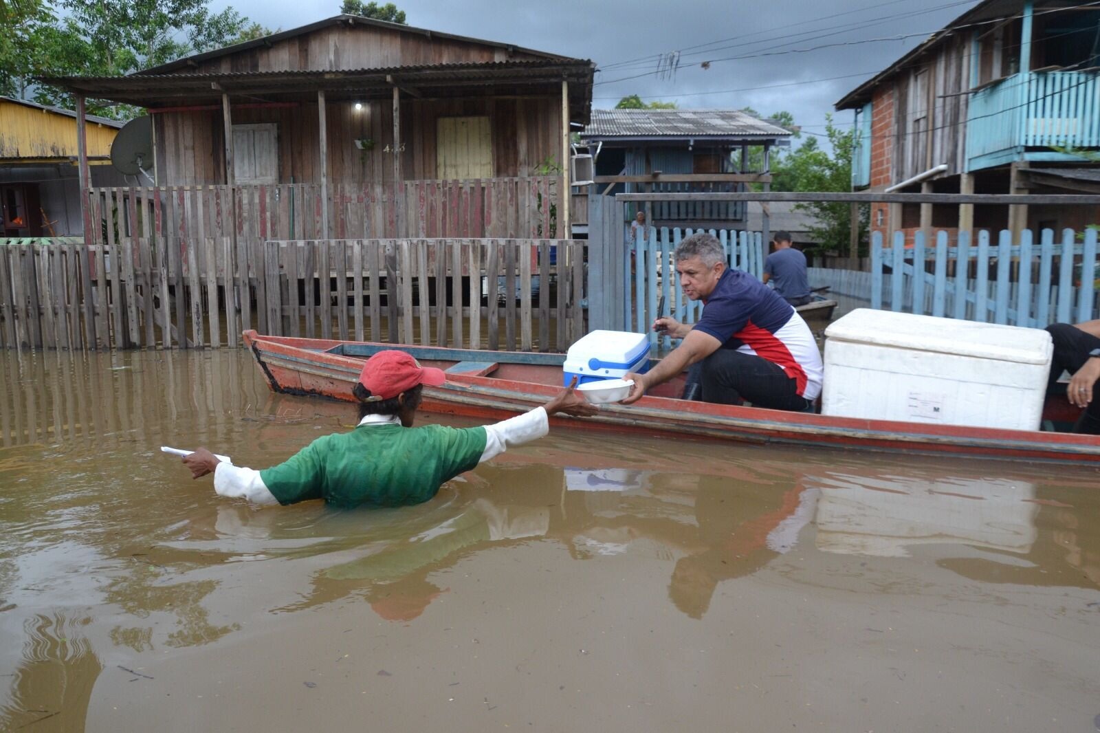 Imagem de capa - “SOS Acre”: Ajuda humanitária chega a vítimas de enchentes
