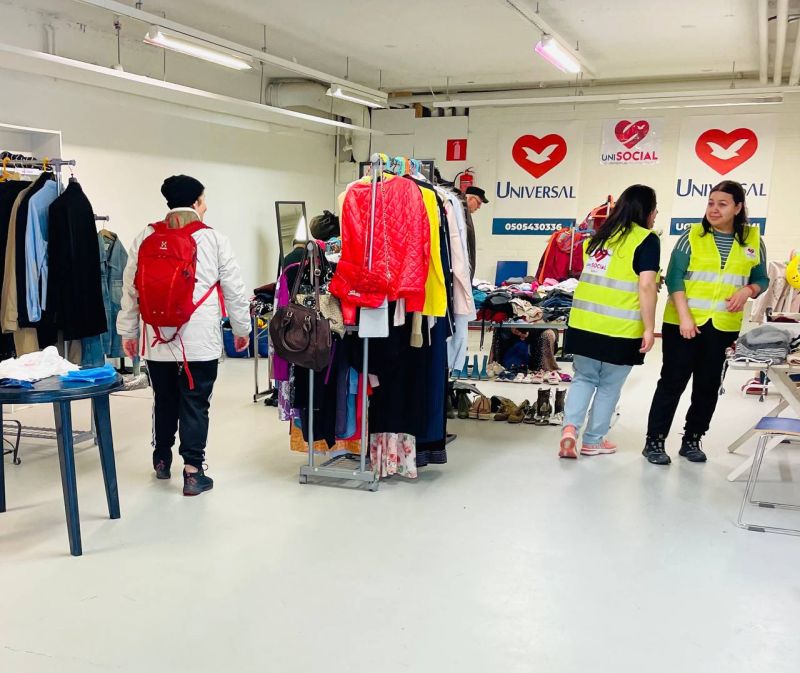 Imagem de capa - Voluntários oferecem amparo e doações a famílias carentes na Finlândia