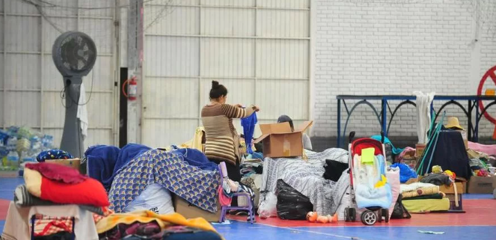 Imagem de capa - Quase 77 mil gaúchos estão em abrigos nesta segunda-feira