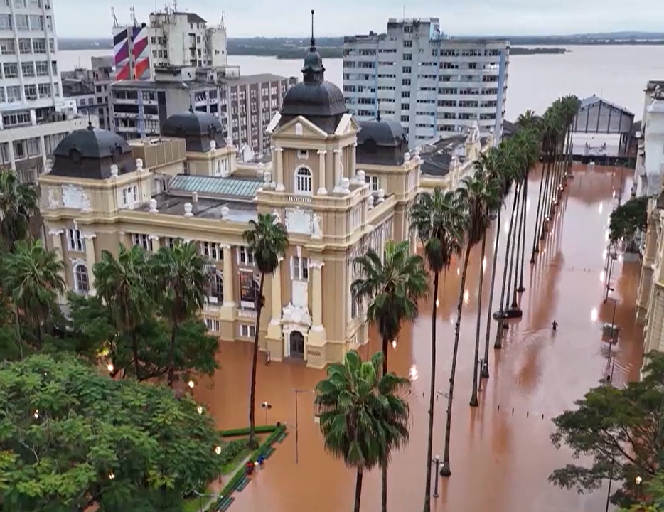 Imagem de capa - Bactérias danosas à saúde são identificadas na água das inundações em Porto Alegre (RS)