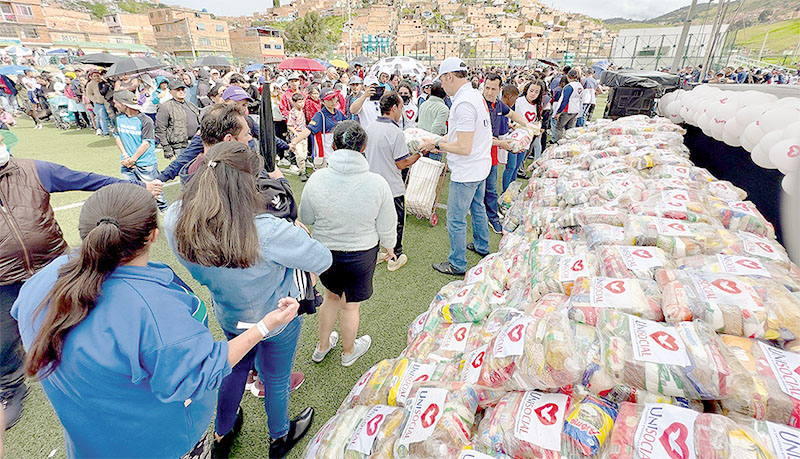 Imagem de capa - Colombianos recebem 73 toneladas de alimentos