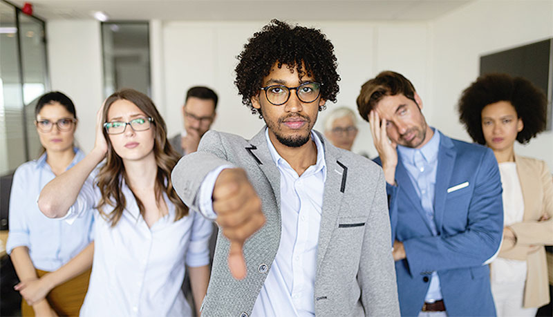 postAmbiente corporativo está virando mundo do faz-de-contana categoriaFolha Universal