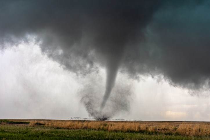 Imagem de capa - Tornados e tempestades extremas ao redor do mundo protagonizam caos entre a humanidade