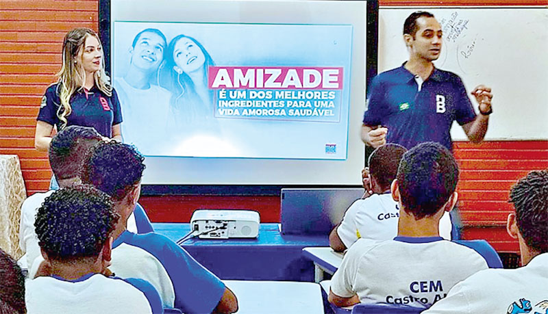 Imagem de capa - Projeto EducaAção realiza palestra sobre namora em escola