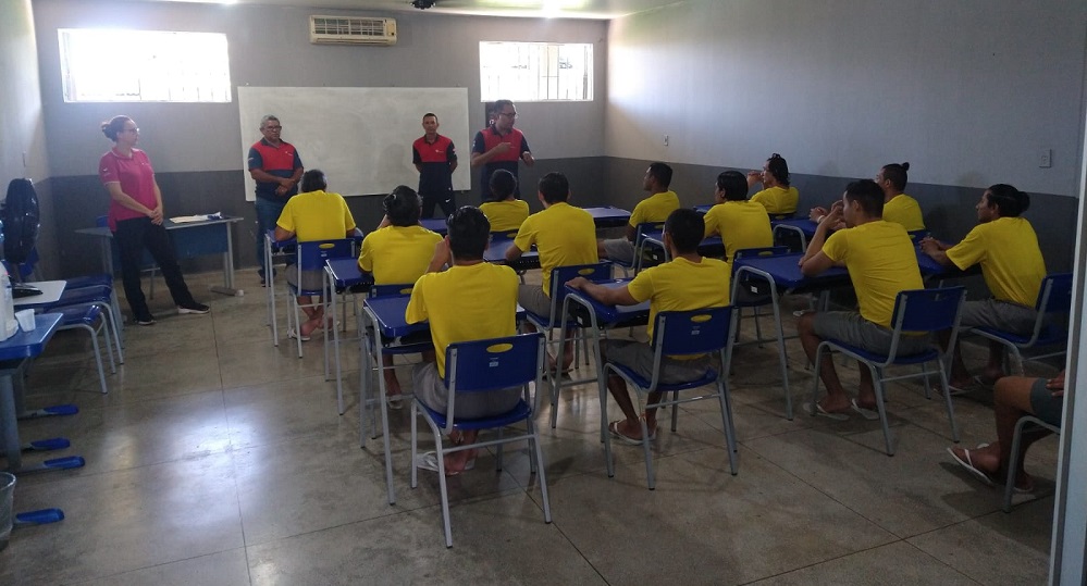 Imagem de capa - UNP oferece diversos cursos profissionalizantes para detentos no estado do Pará