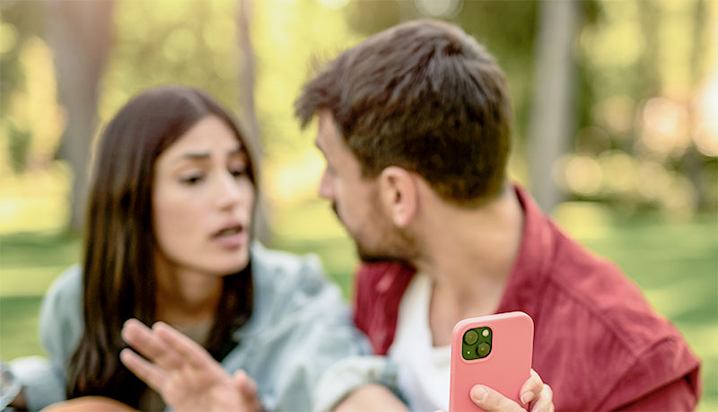 postPor ciúmes você vigia tudo que sua esposa faz?na categoriaFolha Universal