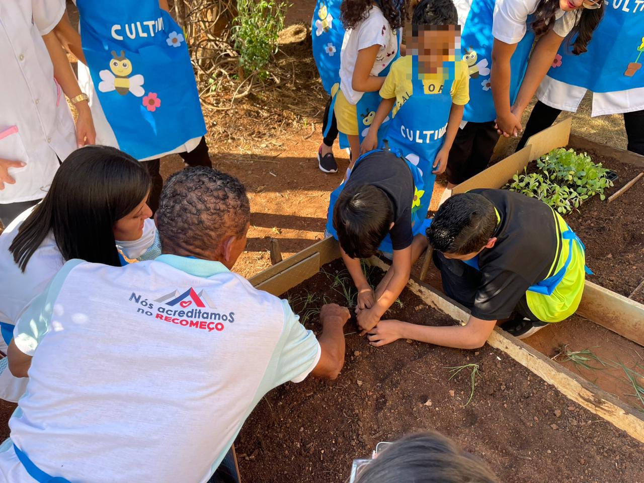 postIniciativa oferece curso de jardinagem em abrigo mineirona categoriaAção Social