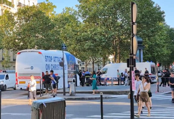 postCristãos são presos em Paris por protestarem contra a cerimônia de abertura das Olimpíadasna categoriaEm Foco