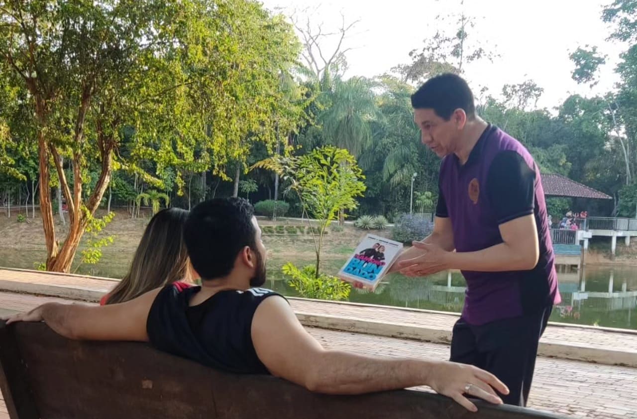 Imagem de capa - Auxiliares da Terapia do Amor realizam ação em parque, no Acre