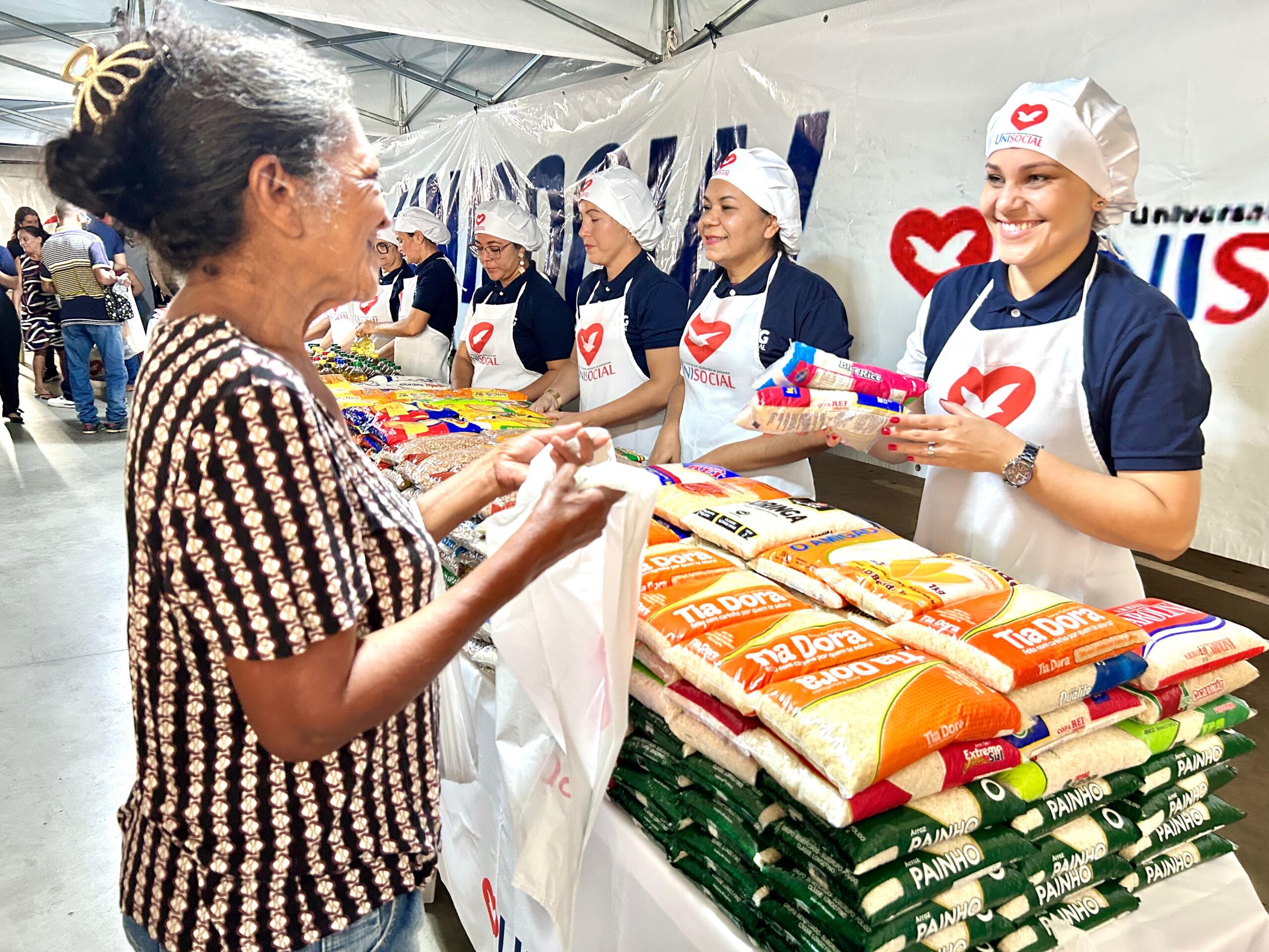 post“Mercado Unisocial” beneficia 100 famílias carentes no Piauína categoriaAção Social