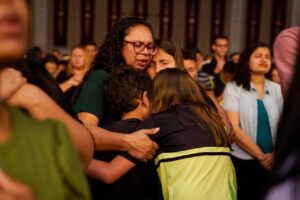 Encontro especial entre famílias acontece no Templo de Salomão