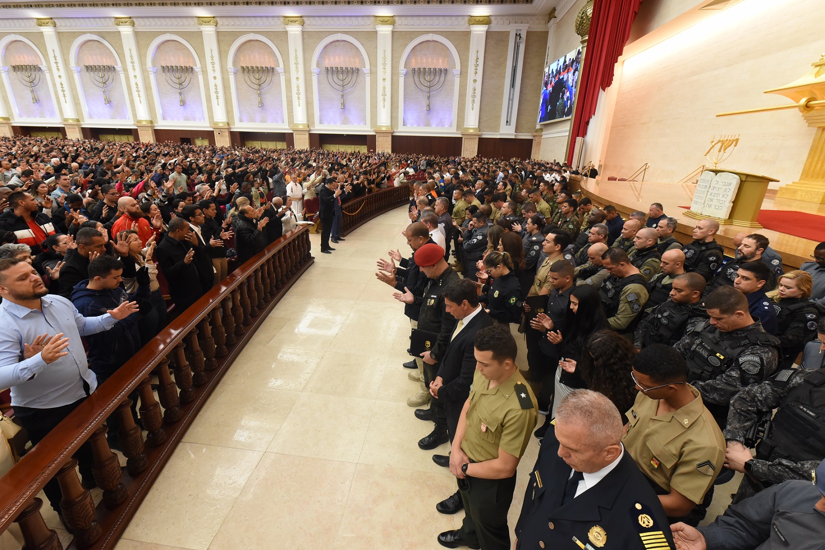 Imagem de capa - No &#8220;Dia do Soldado&#8221;, Igreja Universal presta homenagem aos agentes de segurança em todo o País