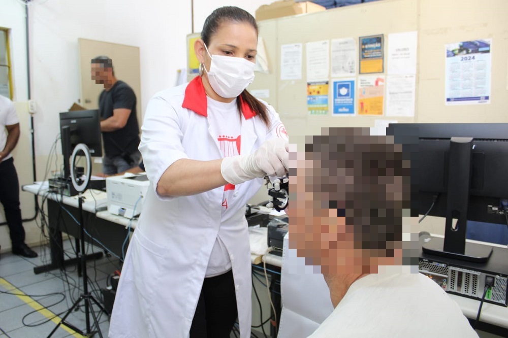 Imagem de capa - Detentos recebem atendimento médico no CDP de Campinas (SP)