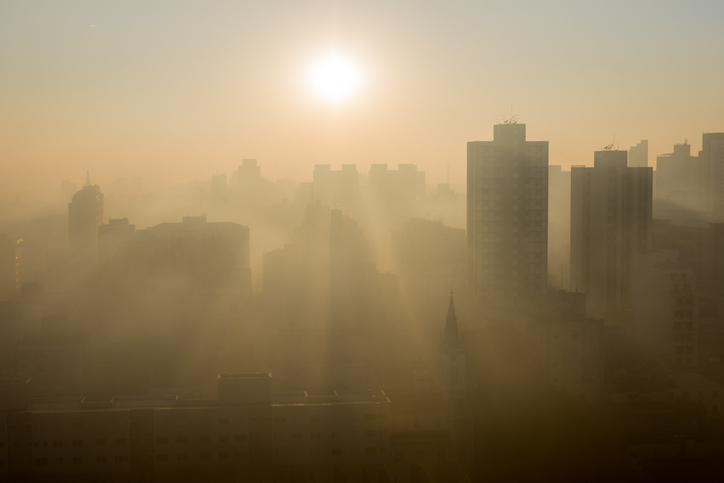 postA previsão é que o clima quente perdure no Brasil, pelo menos, até o final do anona categoriaSituação caótica