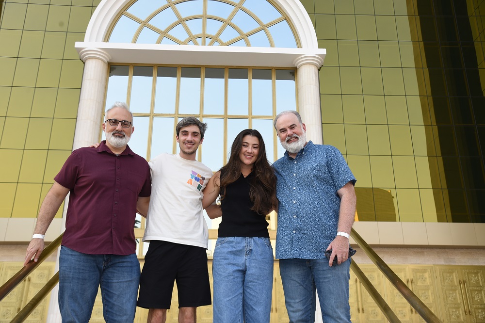 postIrmãos Kendrick participam de tour pelo Jardim Bíblico, no Templo de Salomãona categoriaVisita especial