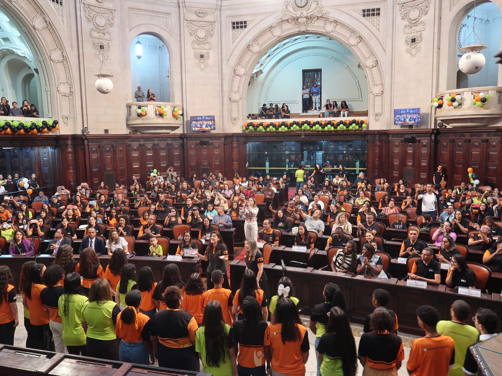 Imagem de capa - Força Teen Universal recebe homenagens em sessão solene da Alerj