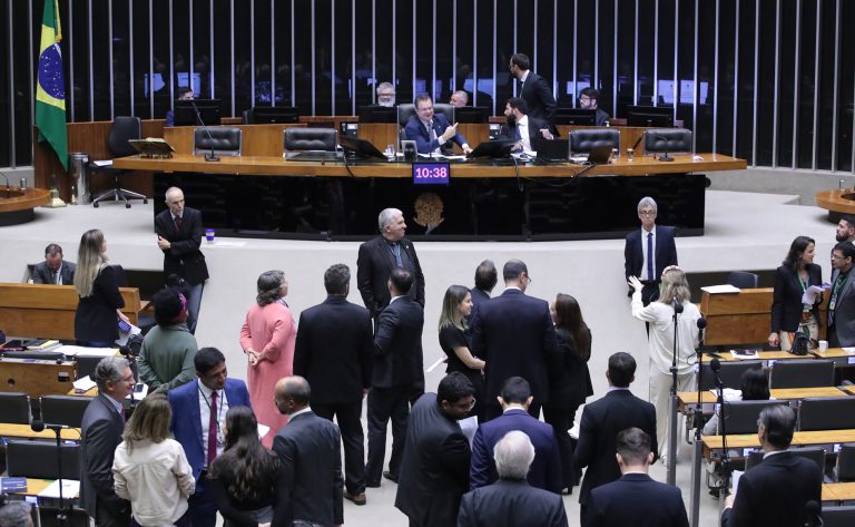 Imagem de capa - Câmara dos Deputados aprovou projeto de acordo de cooperação com o Canadá