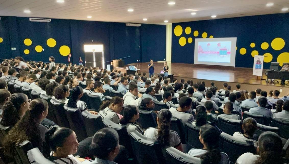 Imagem de capa - Colégio Militar do Estado de Tocantins recebe palestra Namoro Blindado