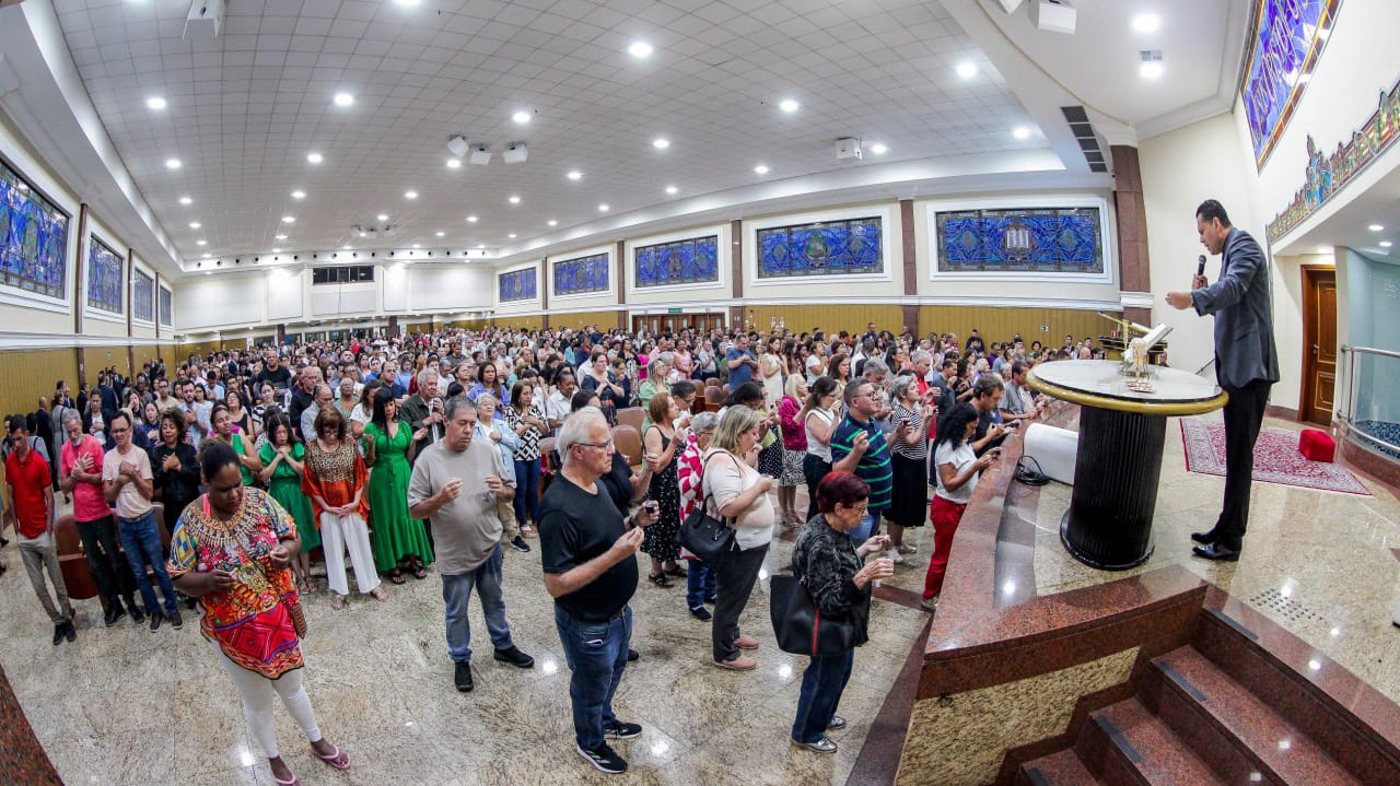 bispo renato na vila mariana